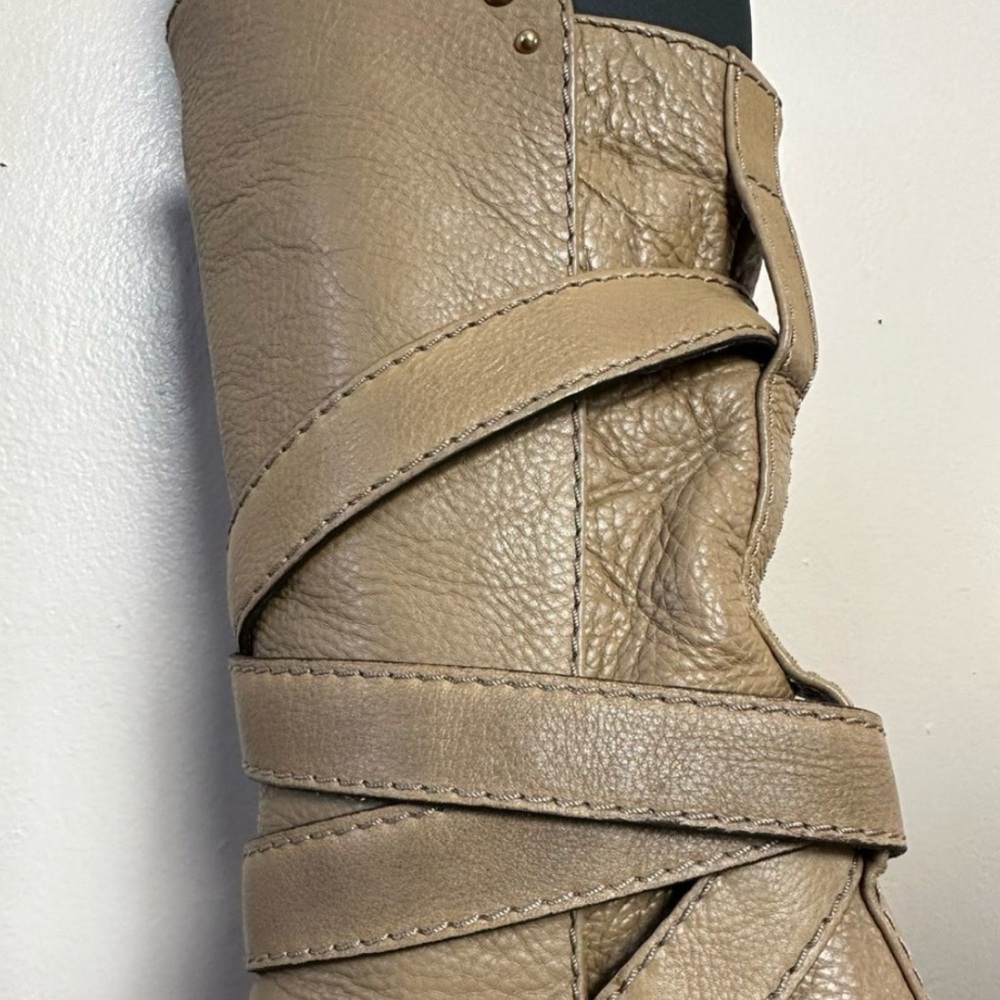 CLEARANCE! Tan Chloé Paddington Leather Heeled Buckle Boots Size 8 EUC - Picture 6 of 7